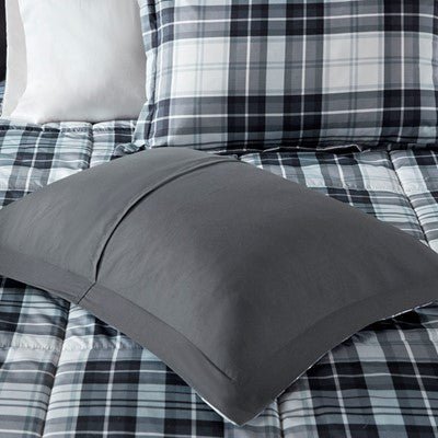 Madison Park Essentials Parkston 3M Scotchgard Down Alternative All Season Comforter Set in Black / White, Twin / Twin XL MPE10-824