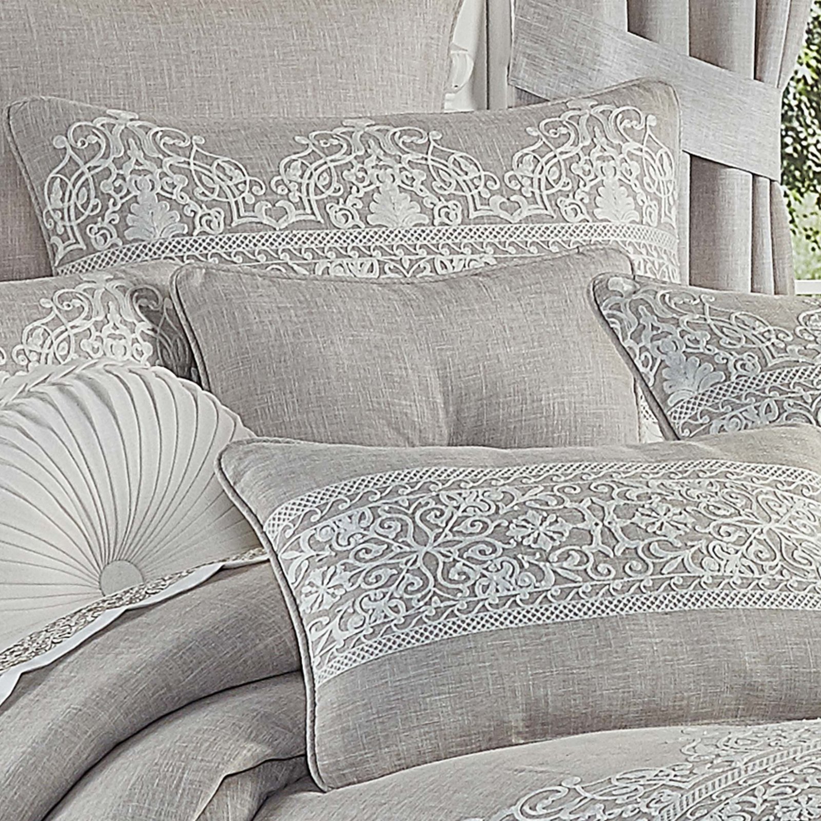 aimee-18-square-decorative-throw-pillow-3