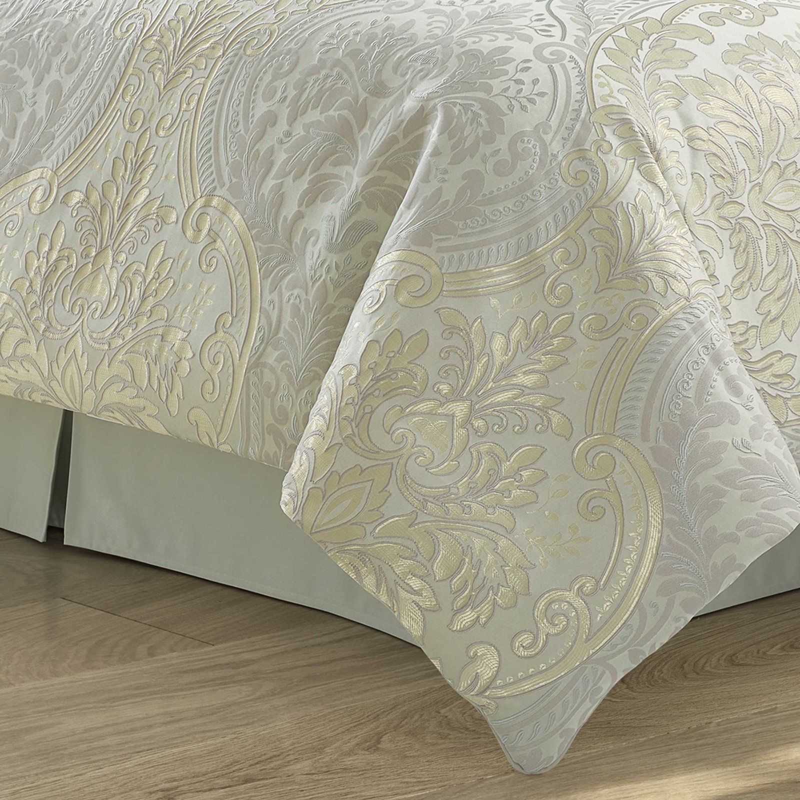 belgium-queen-4-piece-comforter-set-spa-2