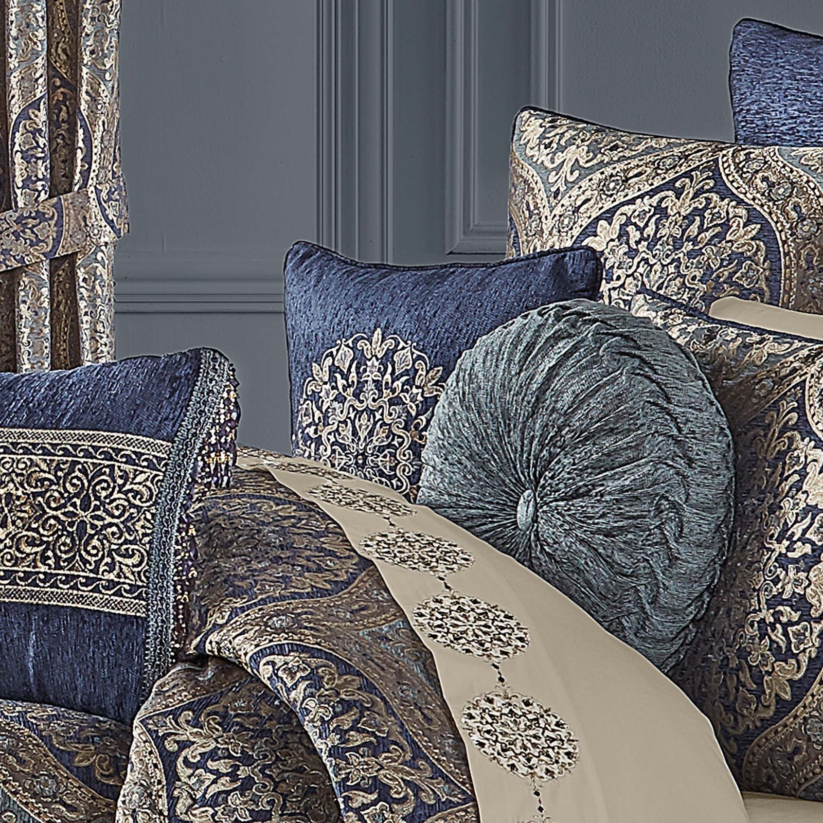 botticelli-18-square-embellished-decorative-throw-pillow-3