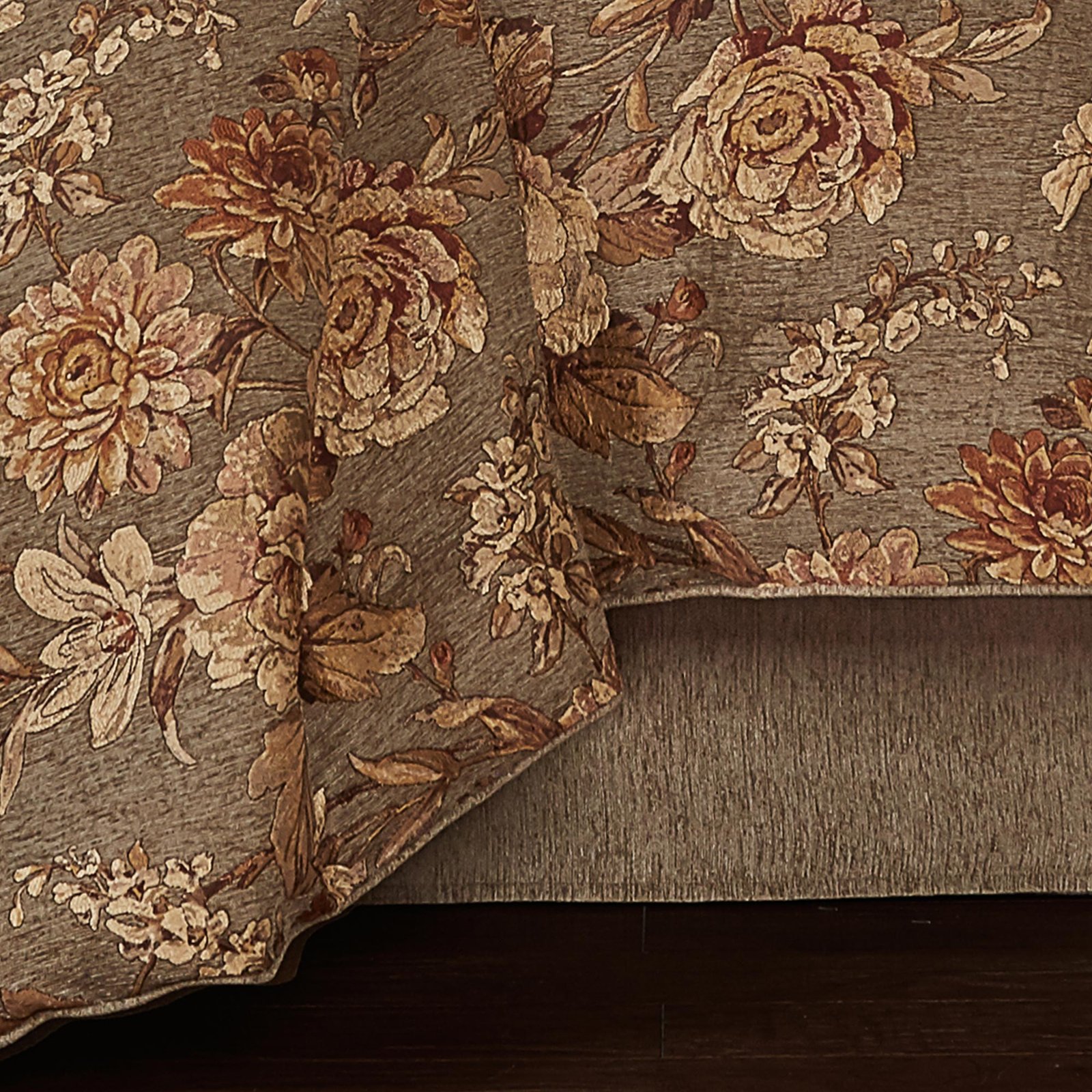 camellia-queen-4-pieces-comforter-set-2