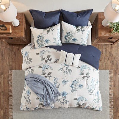 Madison Park Zennia 7 PC Printed Seersucker Comforter Set with Throw Blanket in Blue, Full / Queen MP10-6303