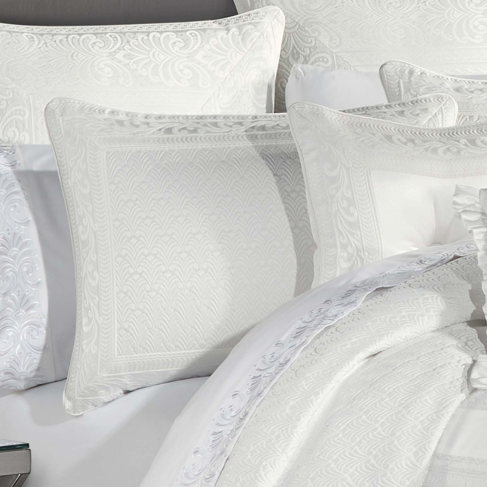 epic-california-king-4-piece-comforter-set-white-2