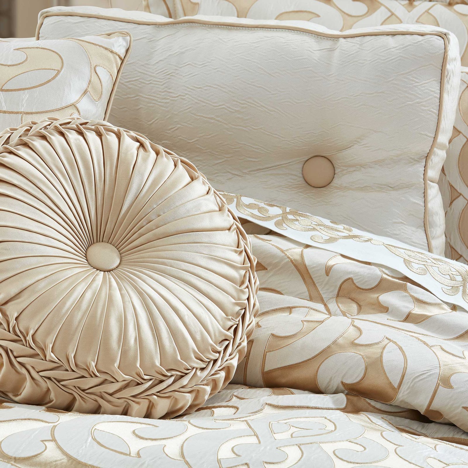 la-boheme-boudoir-decorative-throw-pillow-ivory-2
