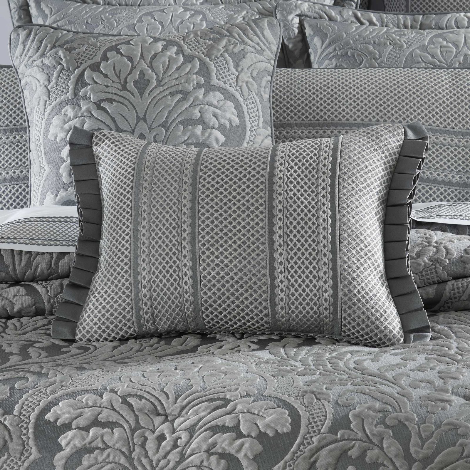 leonardo-boudoir-decorative-throw-pillow-charcoal-2