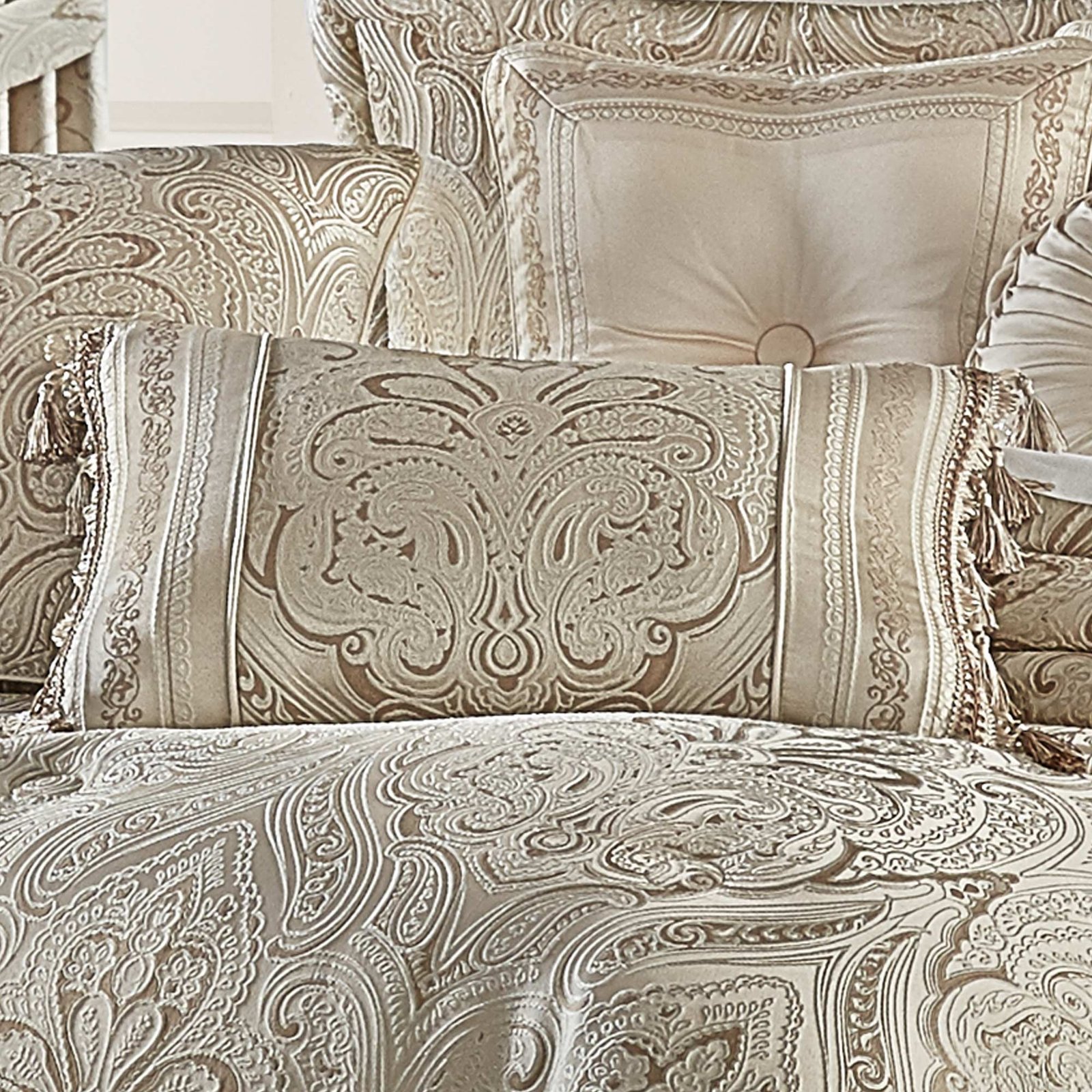 trinity-boudoir-decorative-throw-pillow-3