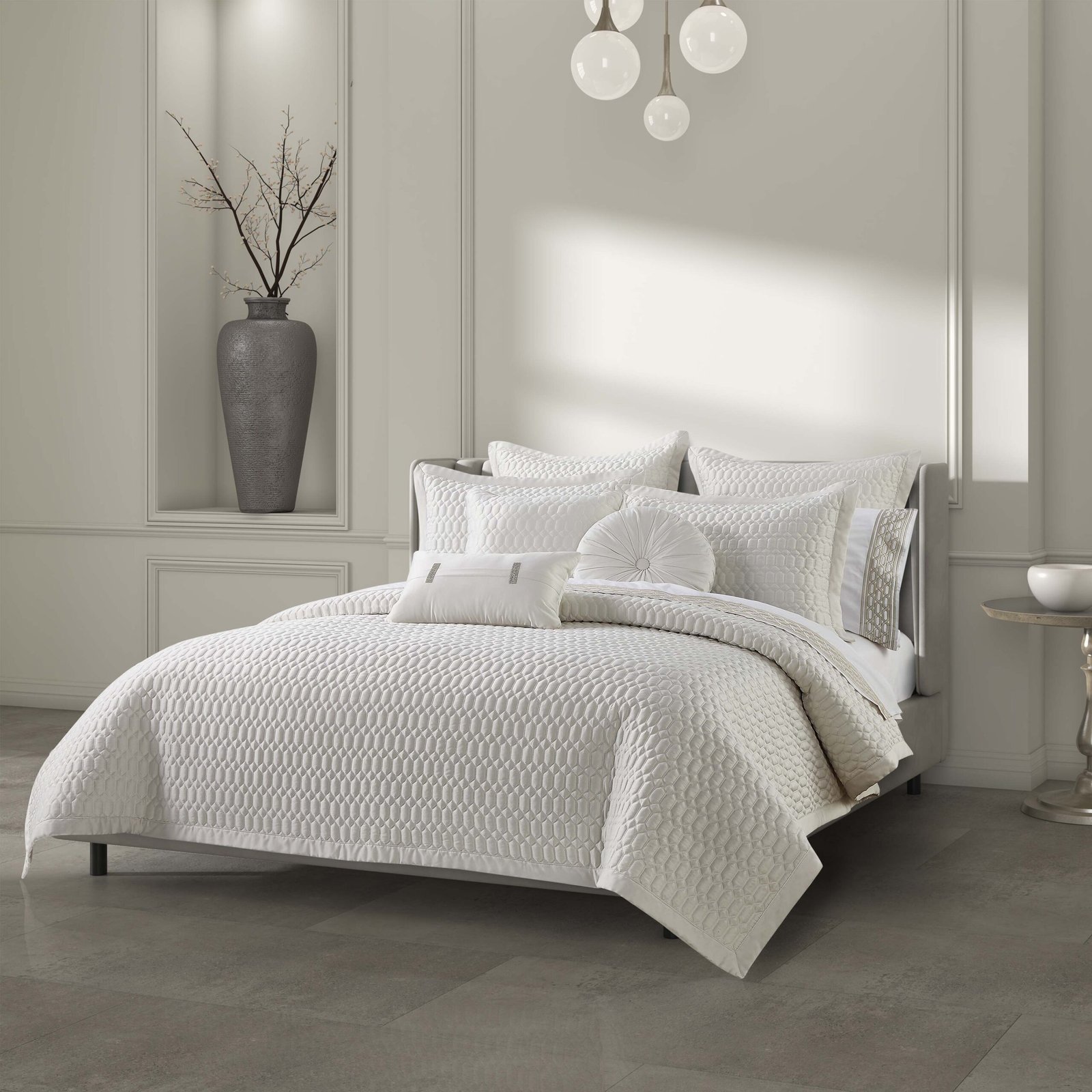 BrillianceIvory3PieceQuiltSet-1
