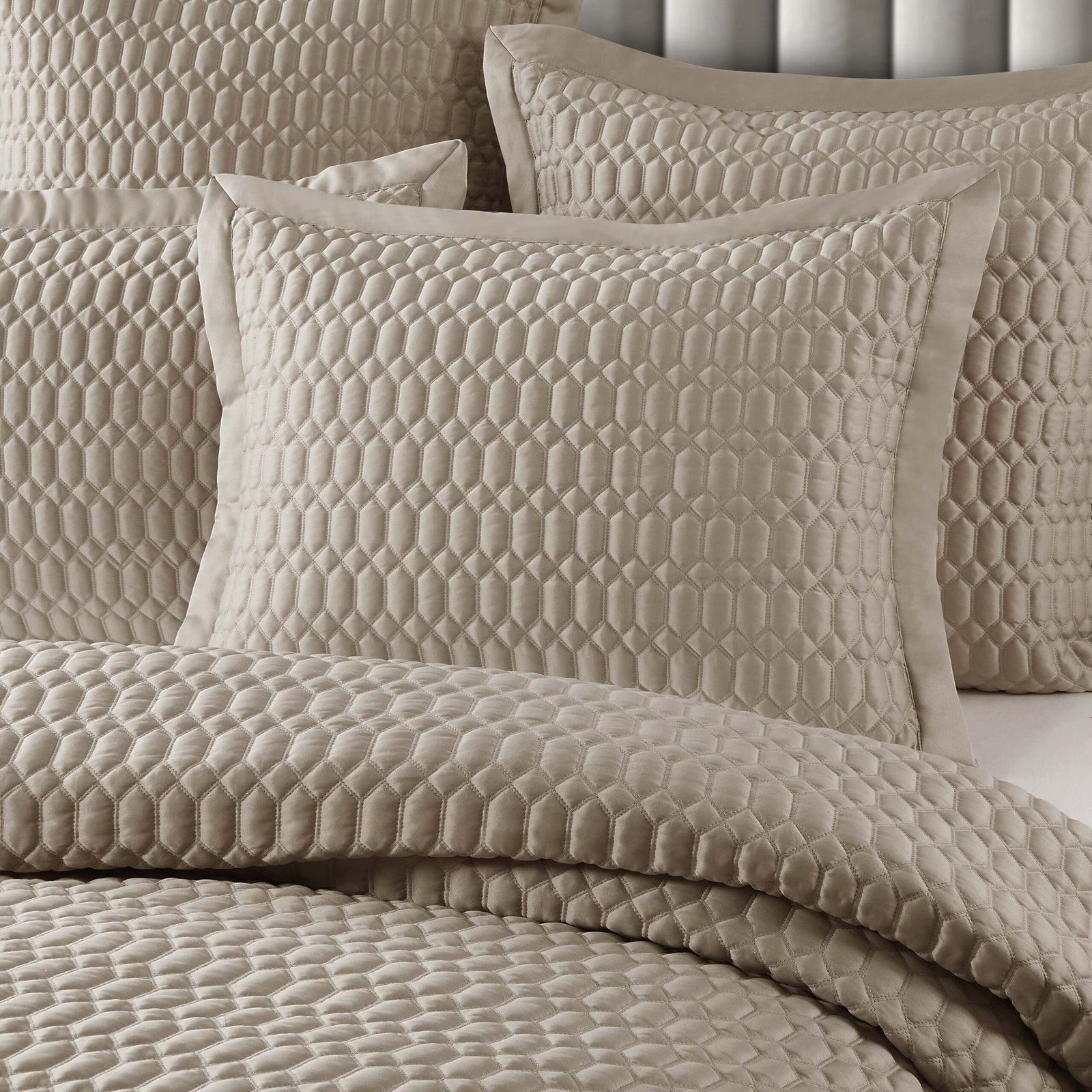 BrilliancePebble3PieceQuiltSet-2