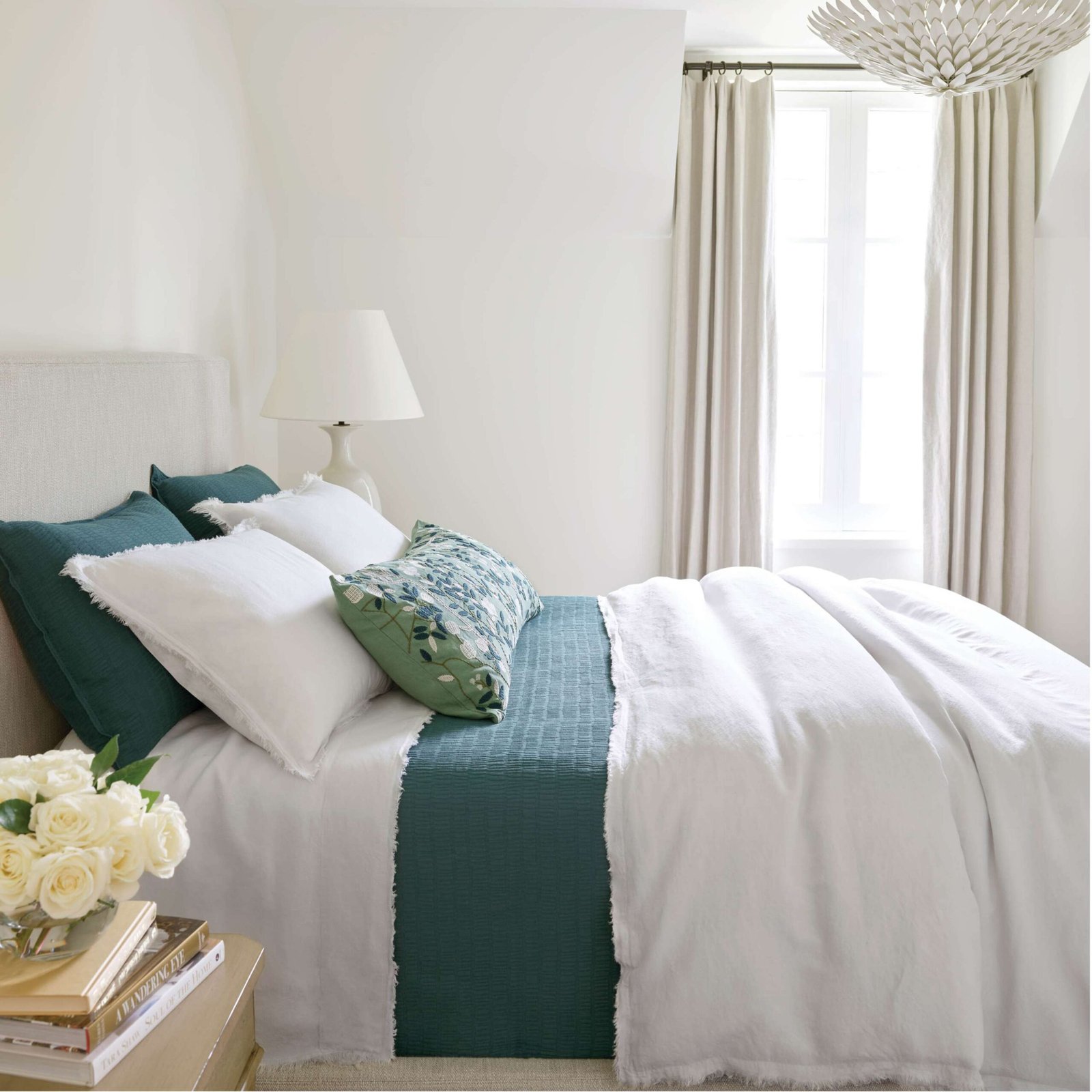 FayeLinenPlasterSham_PC3995_beauty_5