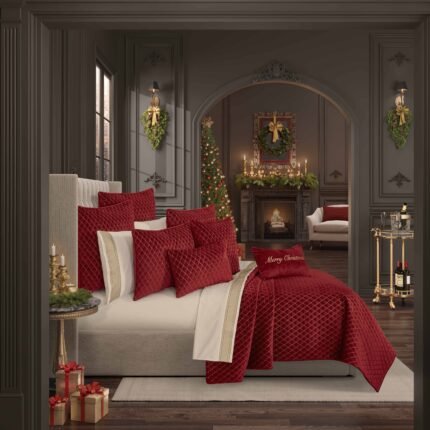 Grandeur Crimson 3-Piece Quilt Set