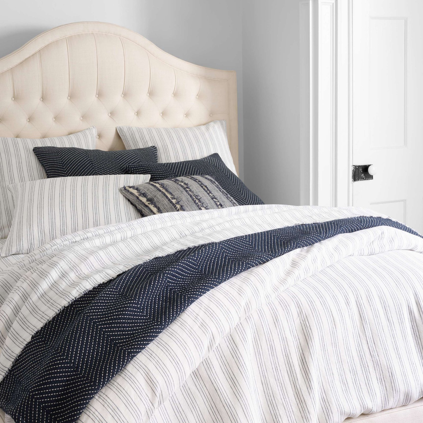 LushLinenStripeSlateBlueSham_PC3455_beauty_6
