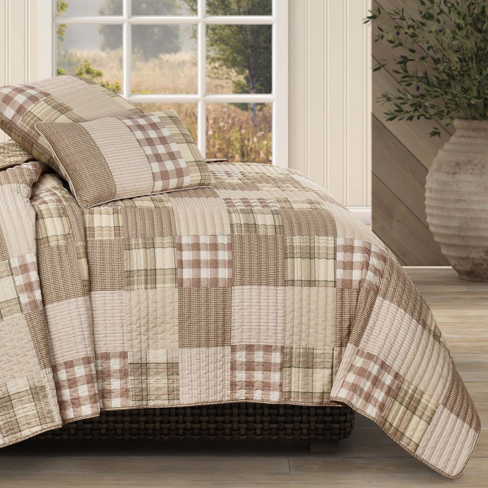 MayfairBlushQuilt-2_b3adf12a-beac-40fc-aec3-11f1e398a782