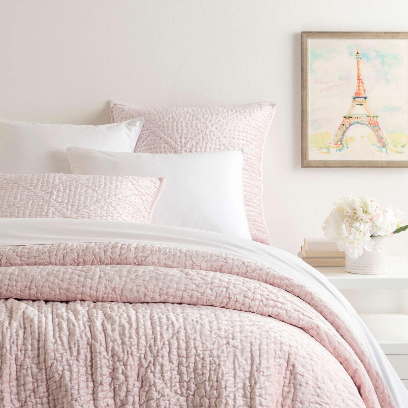 ParisienneSlipperPinkEuroSham_PC1447_beauty_2