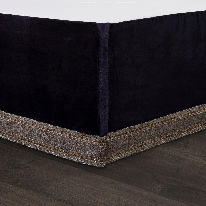amara-comforter-set_amara_alt-one-new
