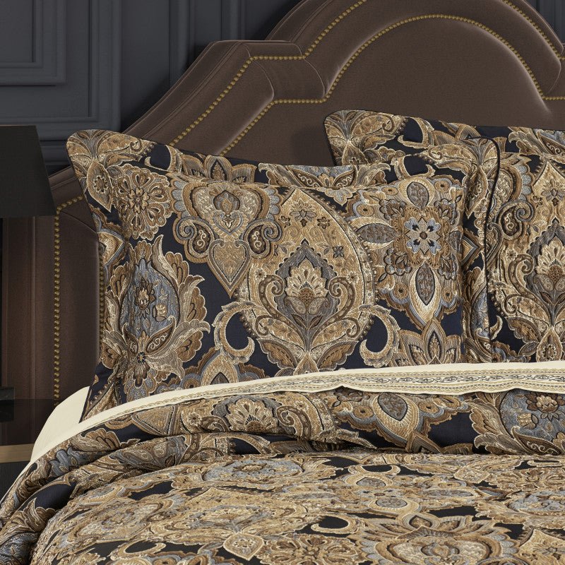 amara-comforter-set_amara_alt-two-new