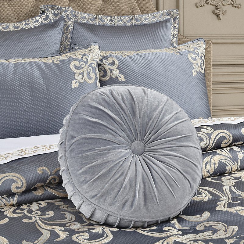 dicaprio-tufted-round-decorative-throw-pillow_dicaprio_alt-one-new